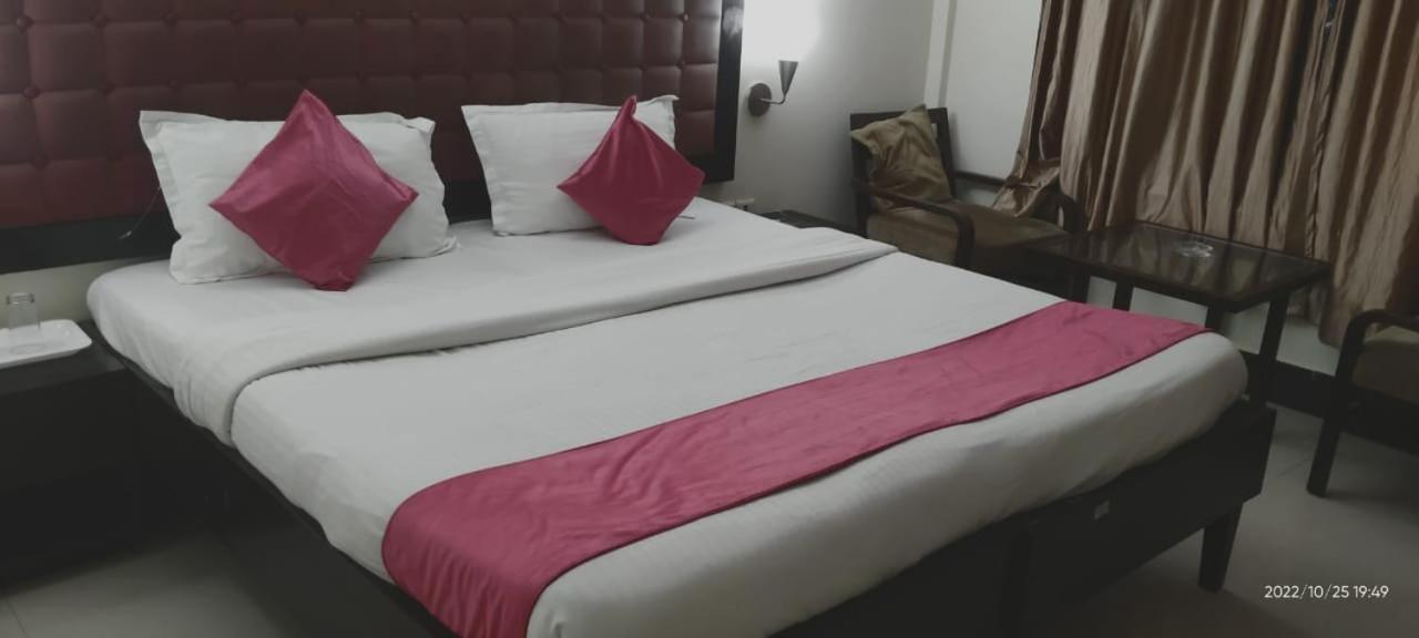 Hotel Surya Beach Inn Puri Kültér fotó