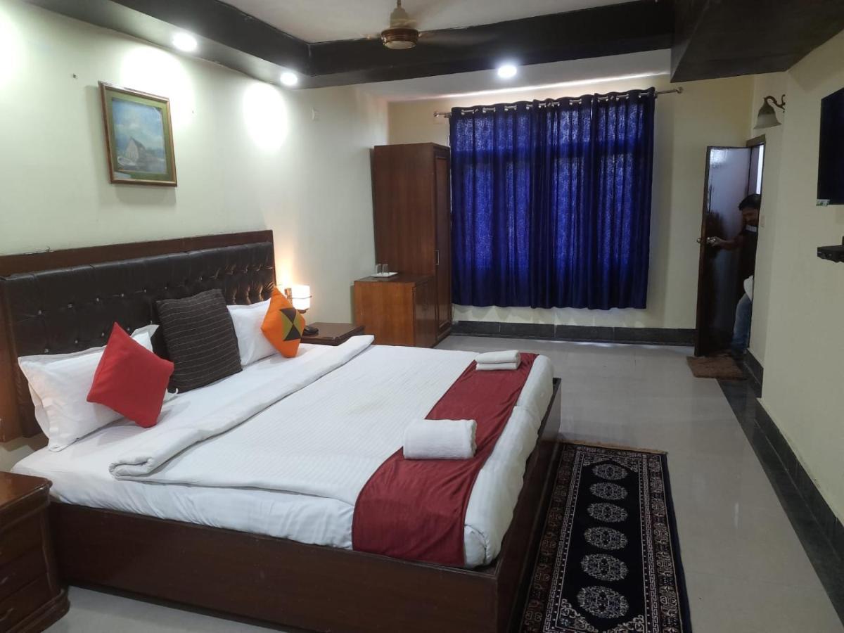 Hotel Surya Beach Inn Puri Kültér fotó