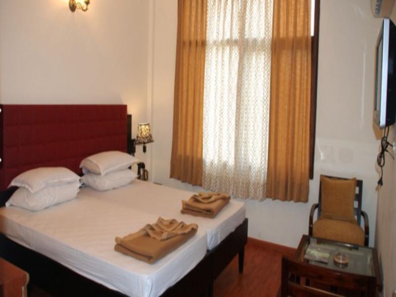 Hotel Surya Beach Inn Puri Kültér fotó